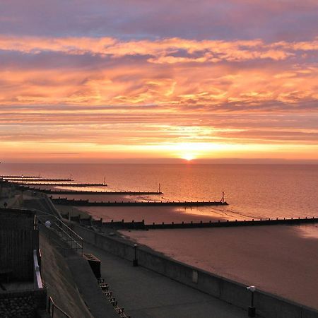 Sea View 3 Promenade Vila Sheringham Exterior foto