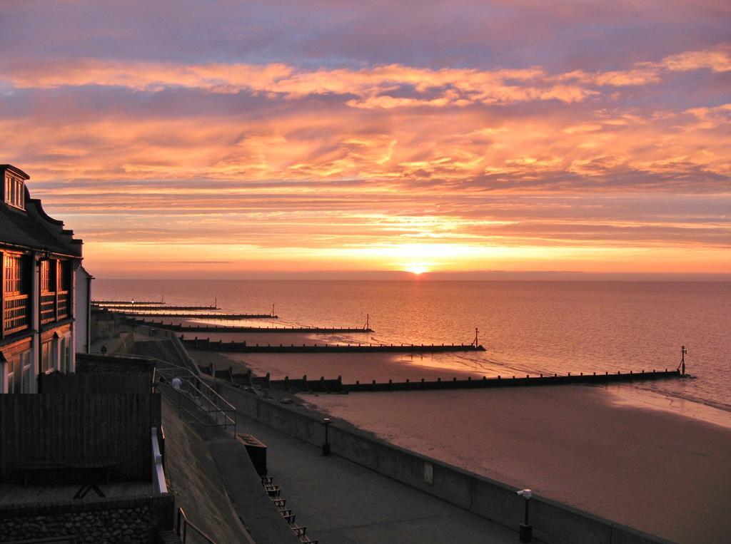 Sea View 3 Promenade Vila Sheringham Exterior foto